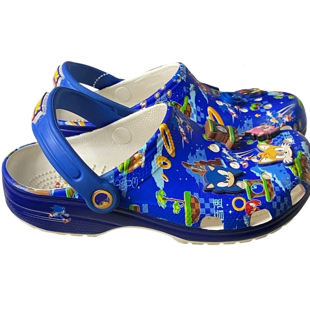 Crocs Sonic Hedgehog Classic Clog Kids 5 J Blue Kidcore Gamercore Video Game Fun - Picture 2 of 11